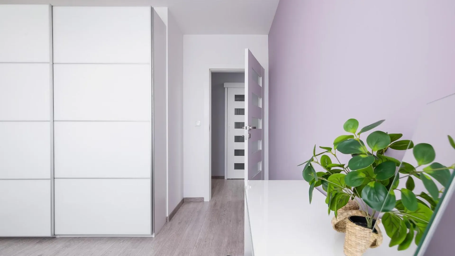 Cracow Pradnik Spacious & Family Apartment With 3 Bedroom By Renters Prestige Krakow
