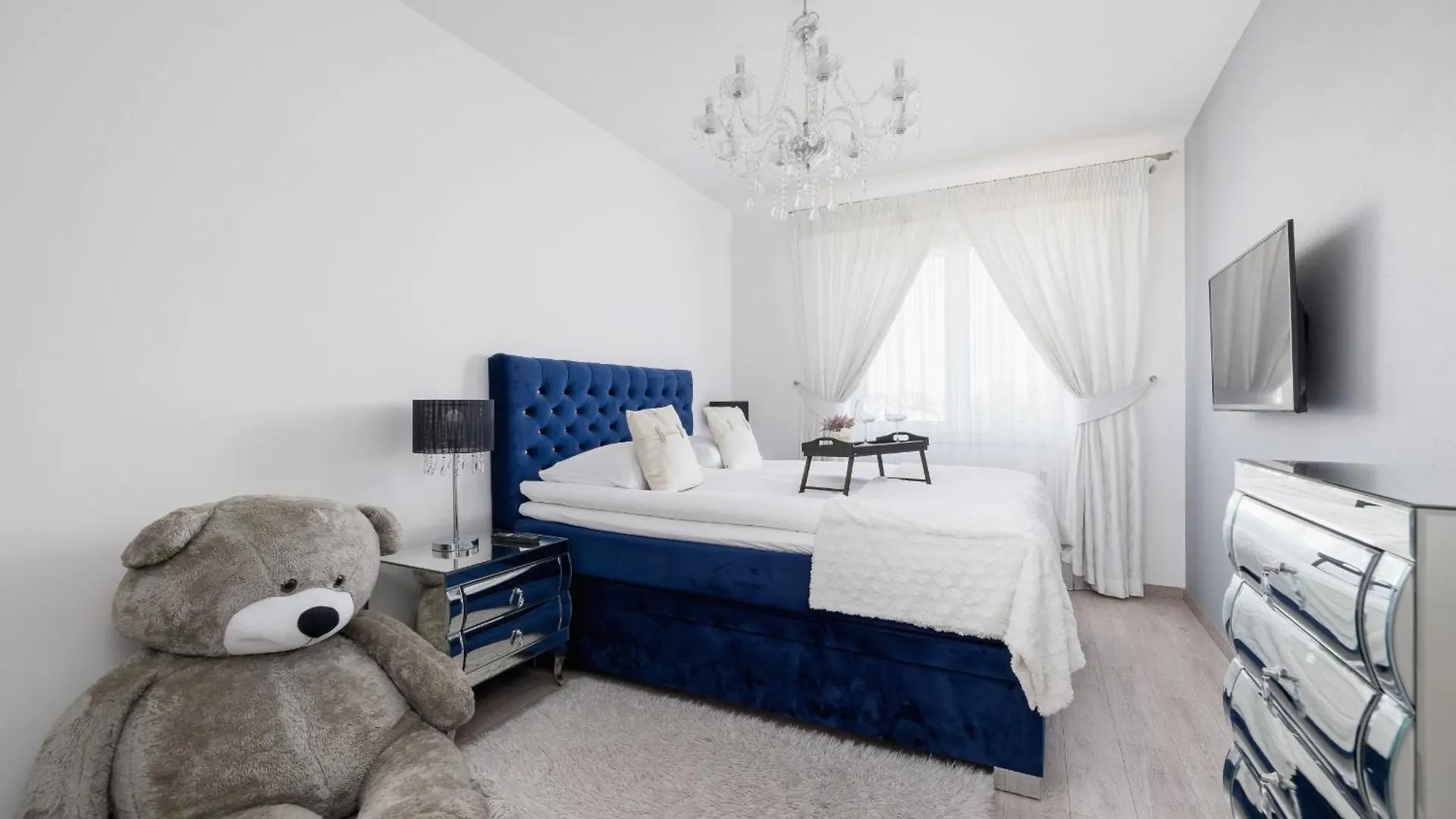 Cracow Pradnik Spacious & Family Apartment With 3 Bedroom By Renters Prestige Cracóvia
